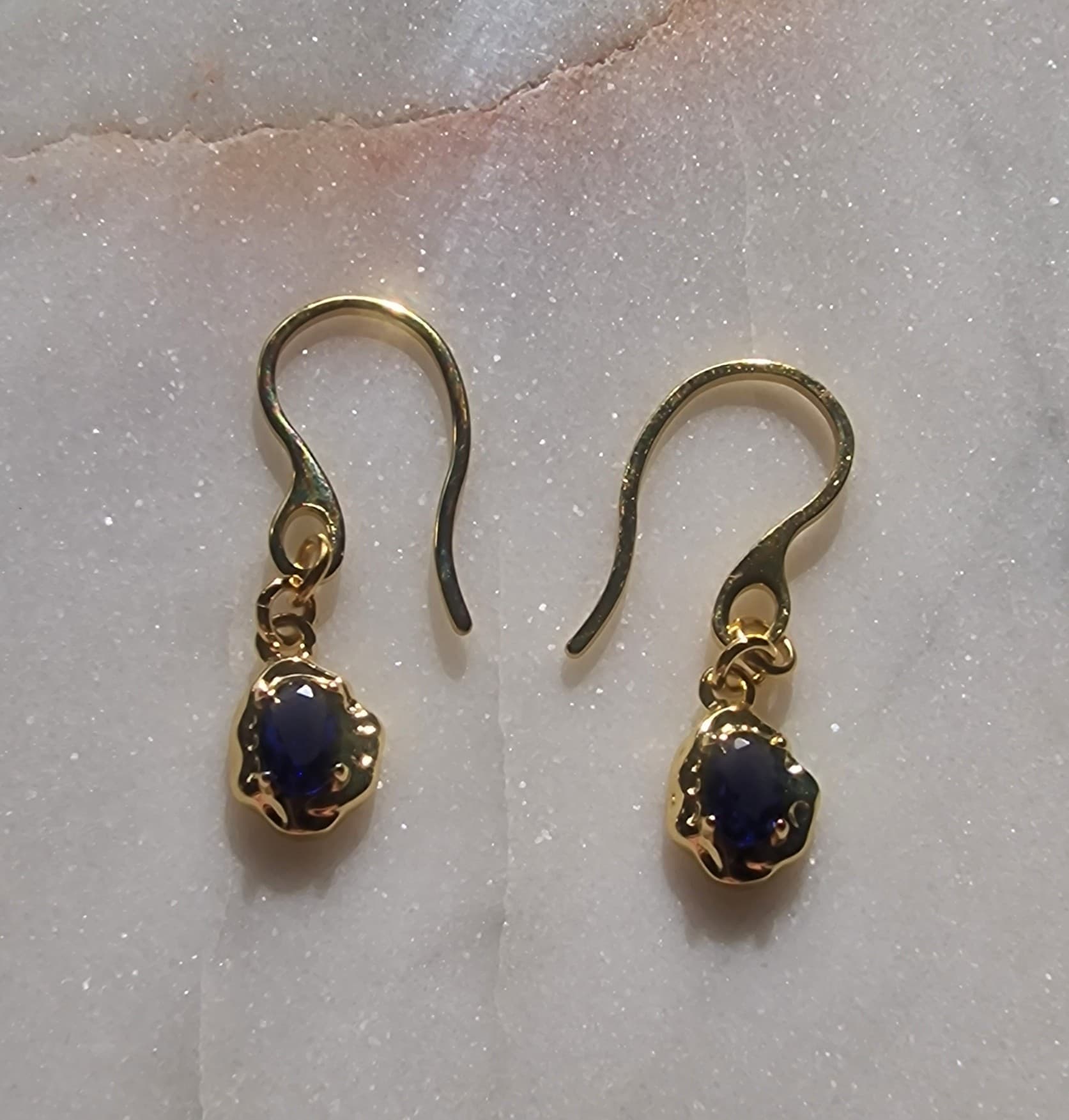Blue stone earring 2
