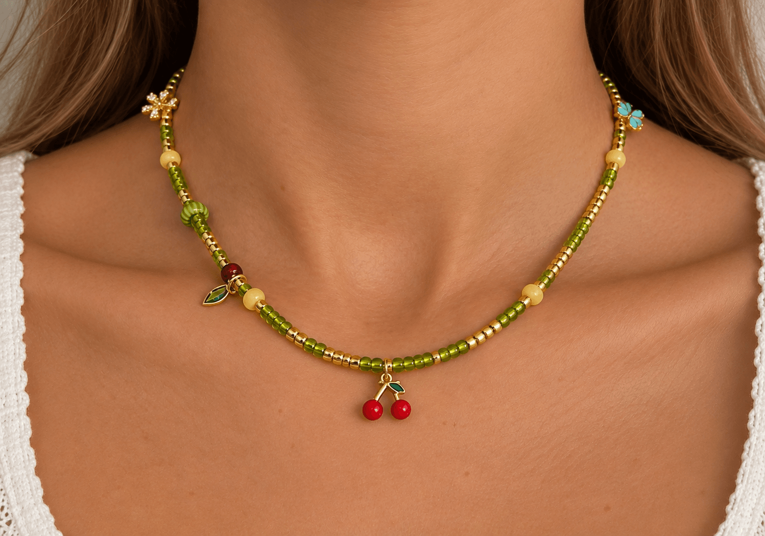 Wonderland necklace 3